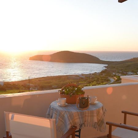 Anemos And Almyra Apartment Kini Екстериор снимка