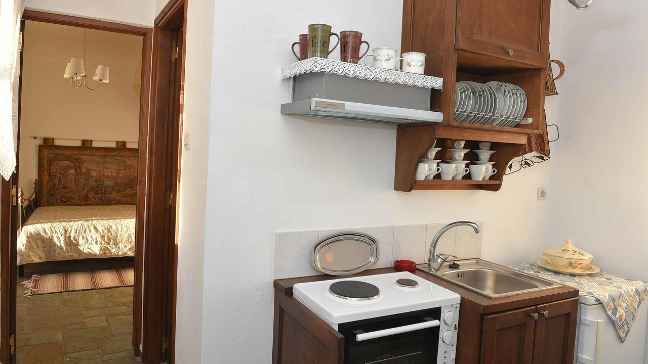 Anemos And Almyra Apartment Kini Екстериор снимка