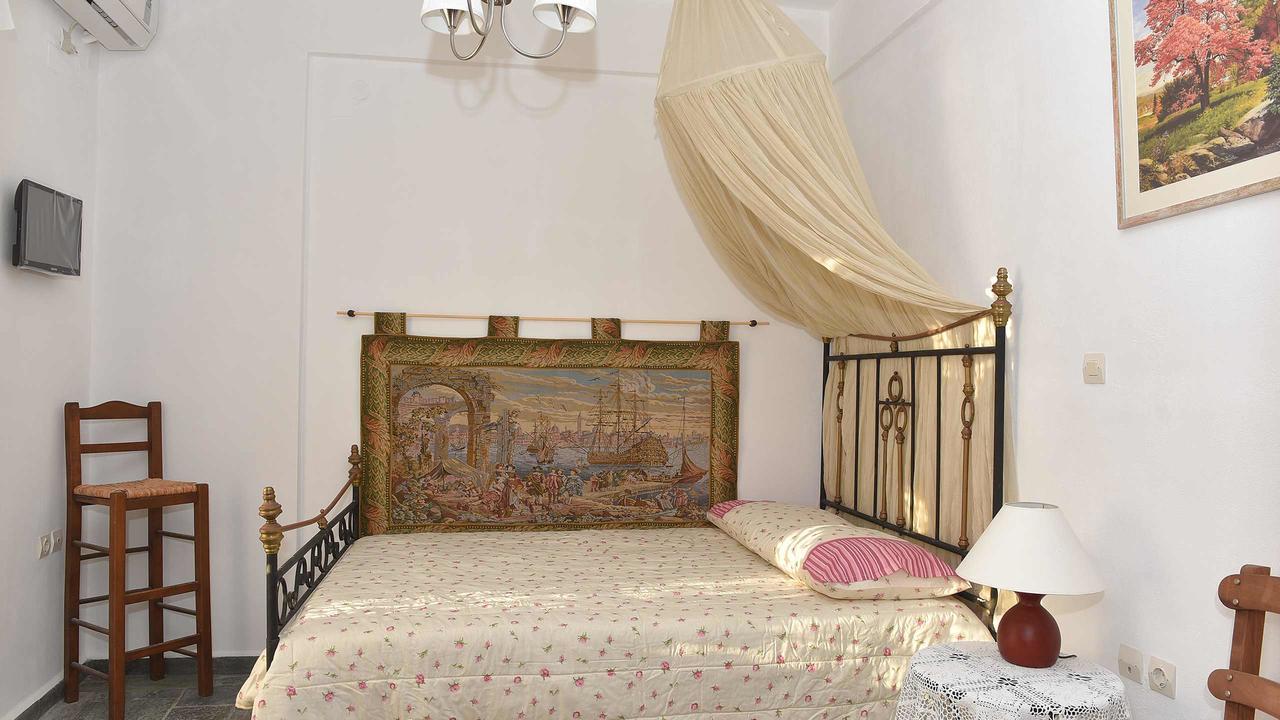 Anemos And Almyra Apartment Kini Екстериор снимка