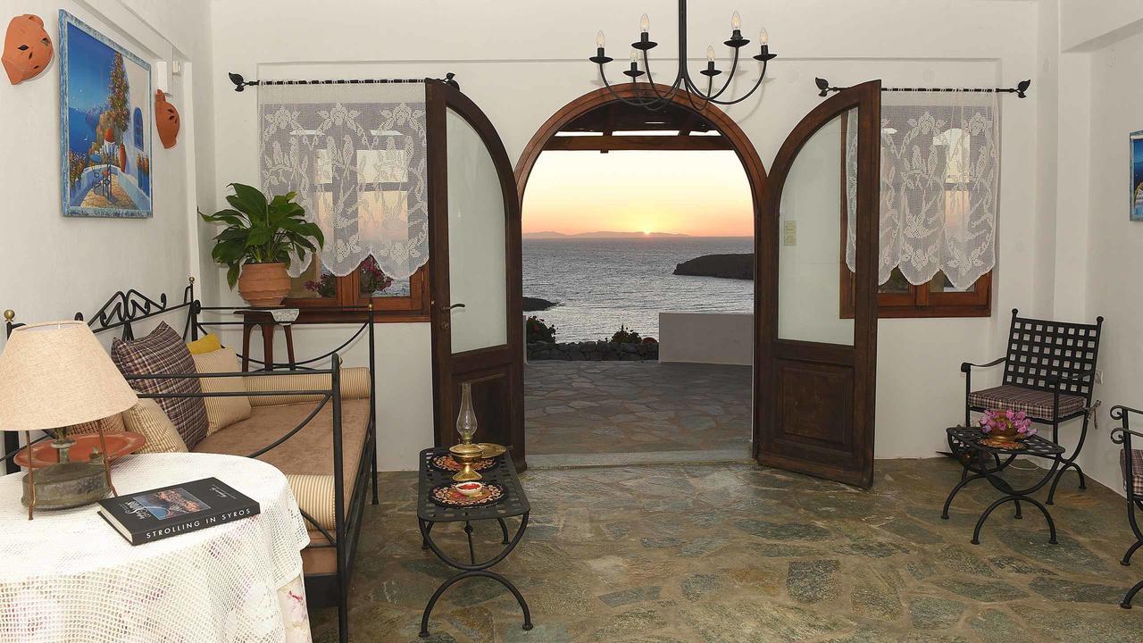 Anemos And Almyra Apartment Kini Екстериор снимка