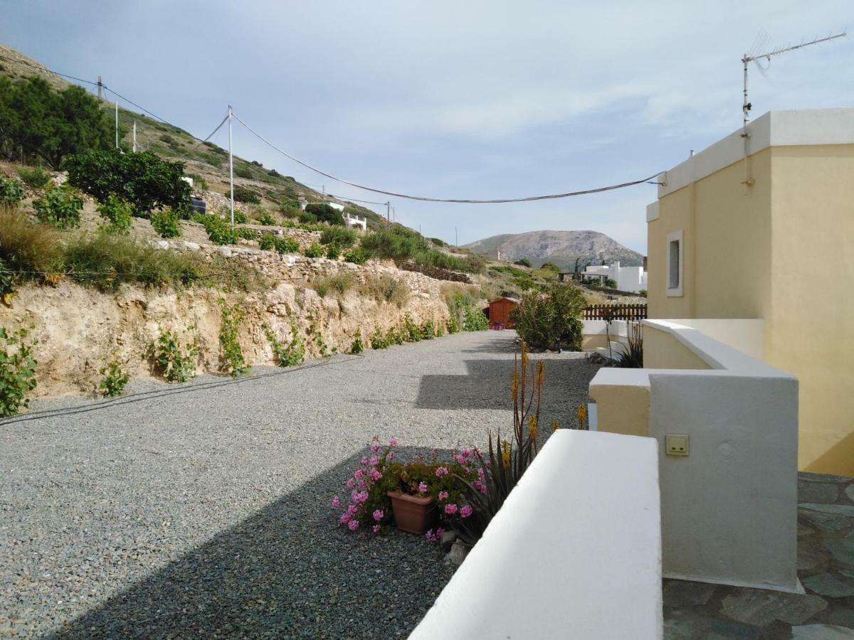Anemos And Almyra Apartment Kini Екстериор снимка