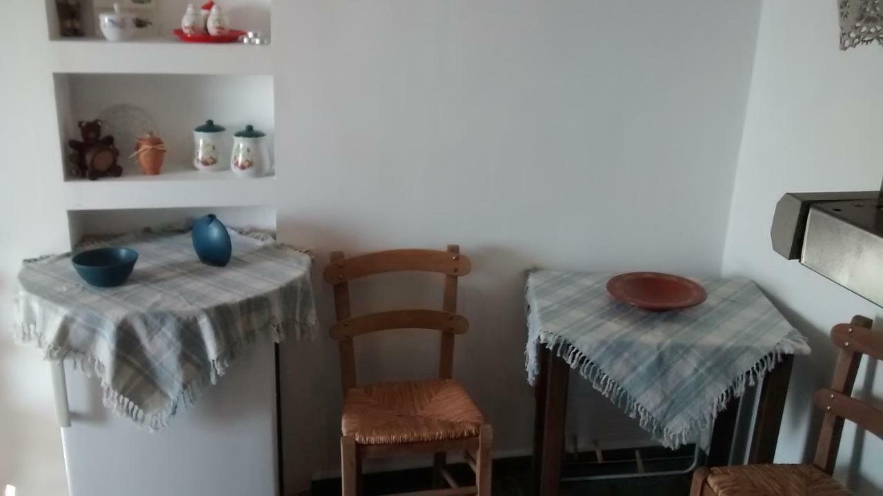 Anemos And Almyra Apartment Kini Екстериор снимка